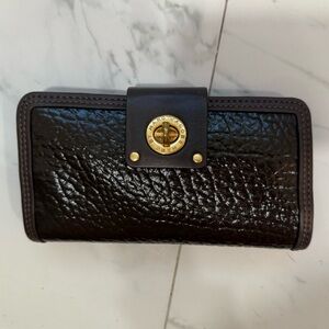 Marc by Marc Jacobs Totally Turnlock Brown Wallet